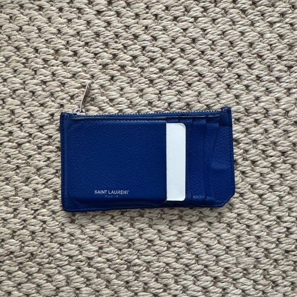 SAINT LAURENT PARIS FRAGMENTS ZIPPED CARD CASE IN GRAIN DE POUDRE LEATHER - Picture 2 of 3